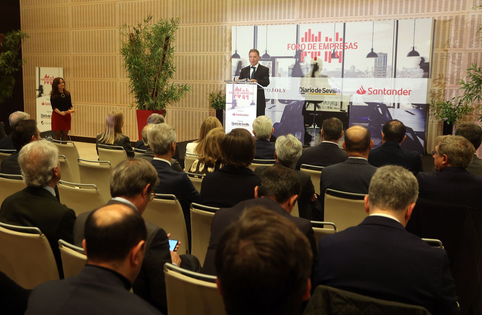 FORO EMPRESAS BANCO SANTANDER.Carolina España, consejera economía