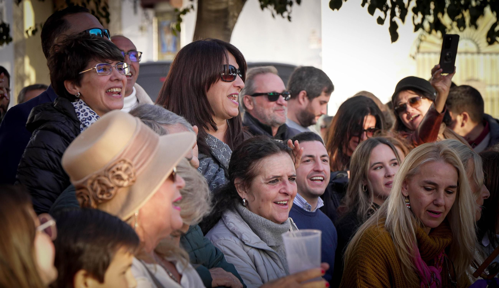 Imágenes del gran ambiente el primer día de zambombas en Jerez