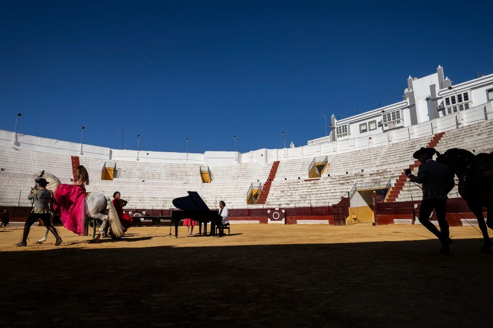 Así presenta Manolo Carrasco su espectáculo 'Passion Andaluza' en San Fernando