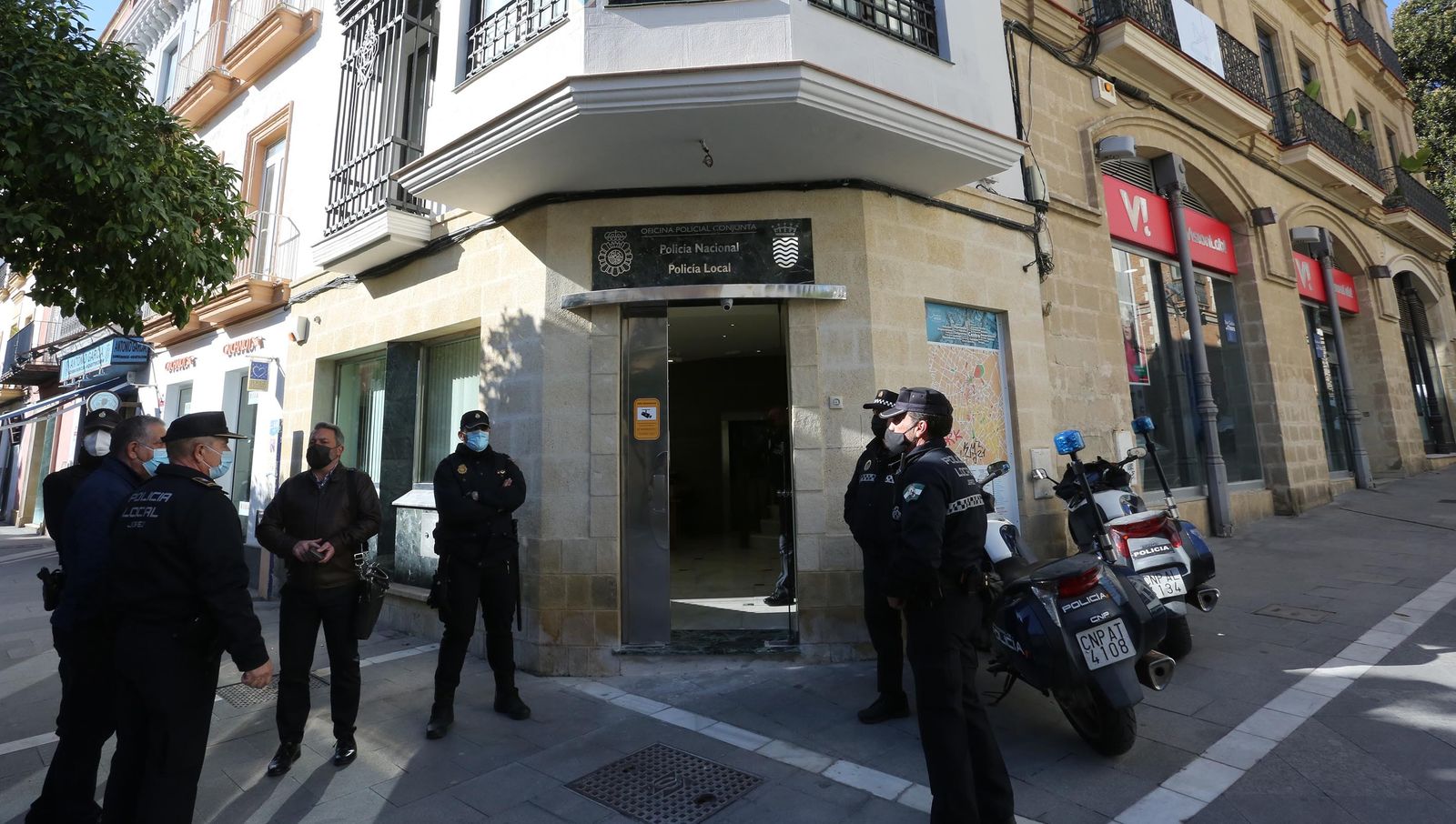 Ya está abierta la Oficina conjunta de Policía Nacional y Local de Jerez en Calle Larga