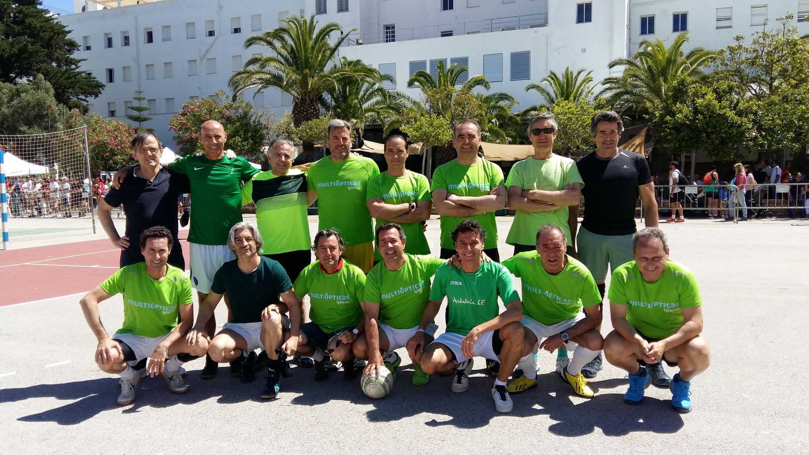 El equipo New Gades, el más veterano, pasó por primera vez a cuartos de final en la categoría de mayores de 40 años.