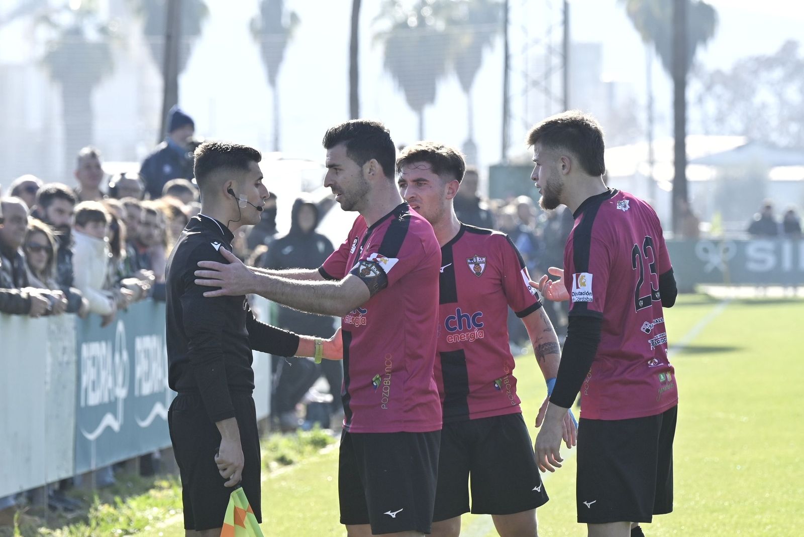 Las mejores fotos de la victoria del Pozoblanco en el derbi cordobés ante el Córdoba B