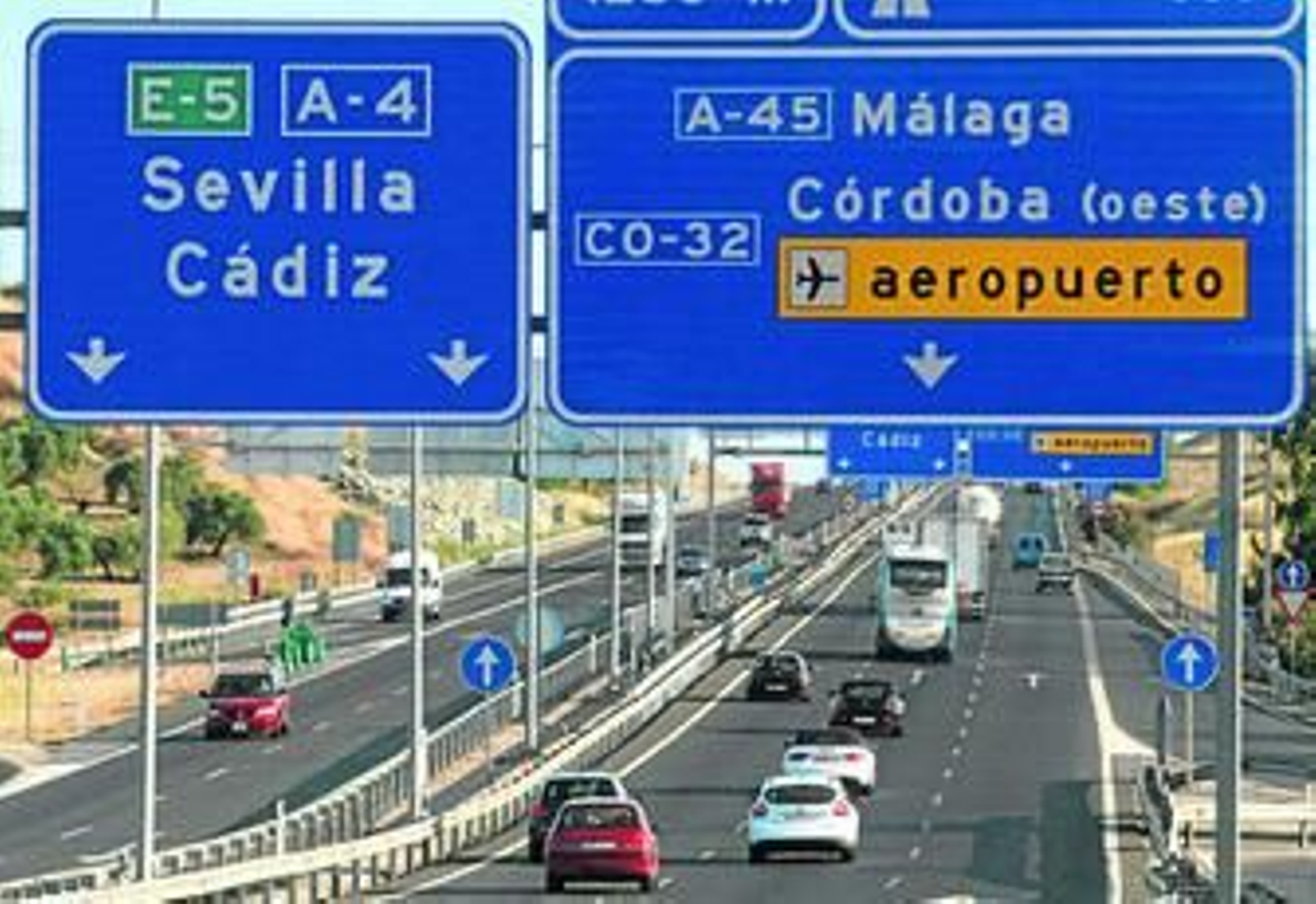 Aspecto de la Cuesta de los Visos en la tarde de ayer.