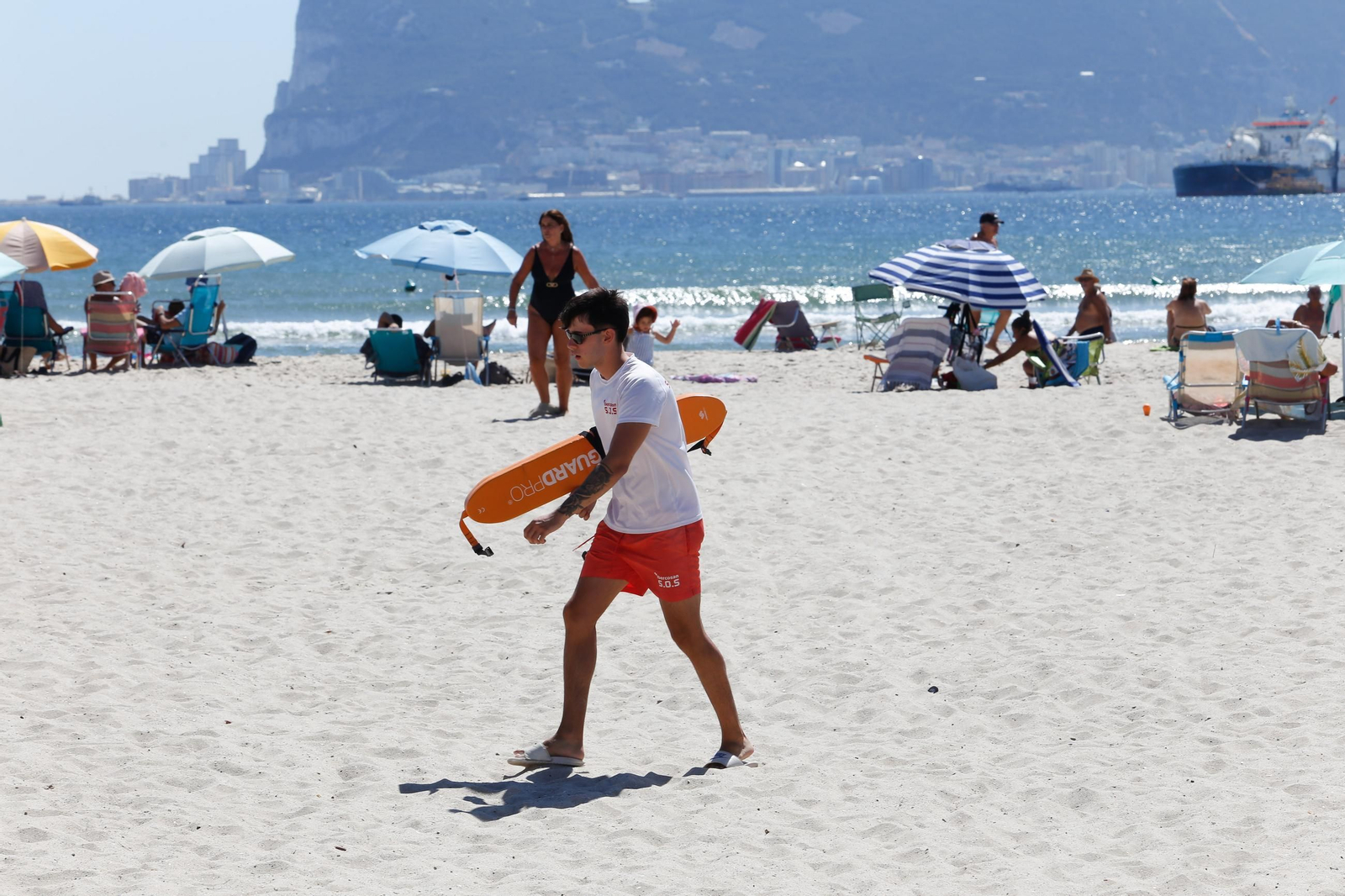 Las fotos del último domingo de playa de agosto en el Campo de Gibraltar
