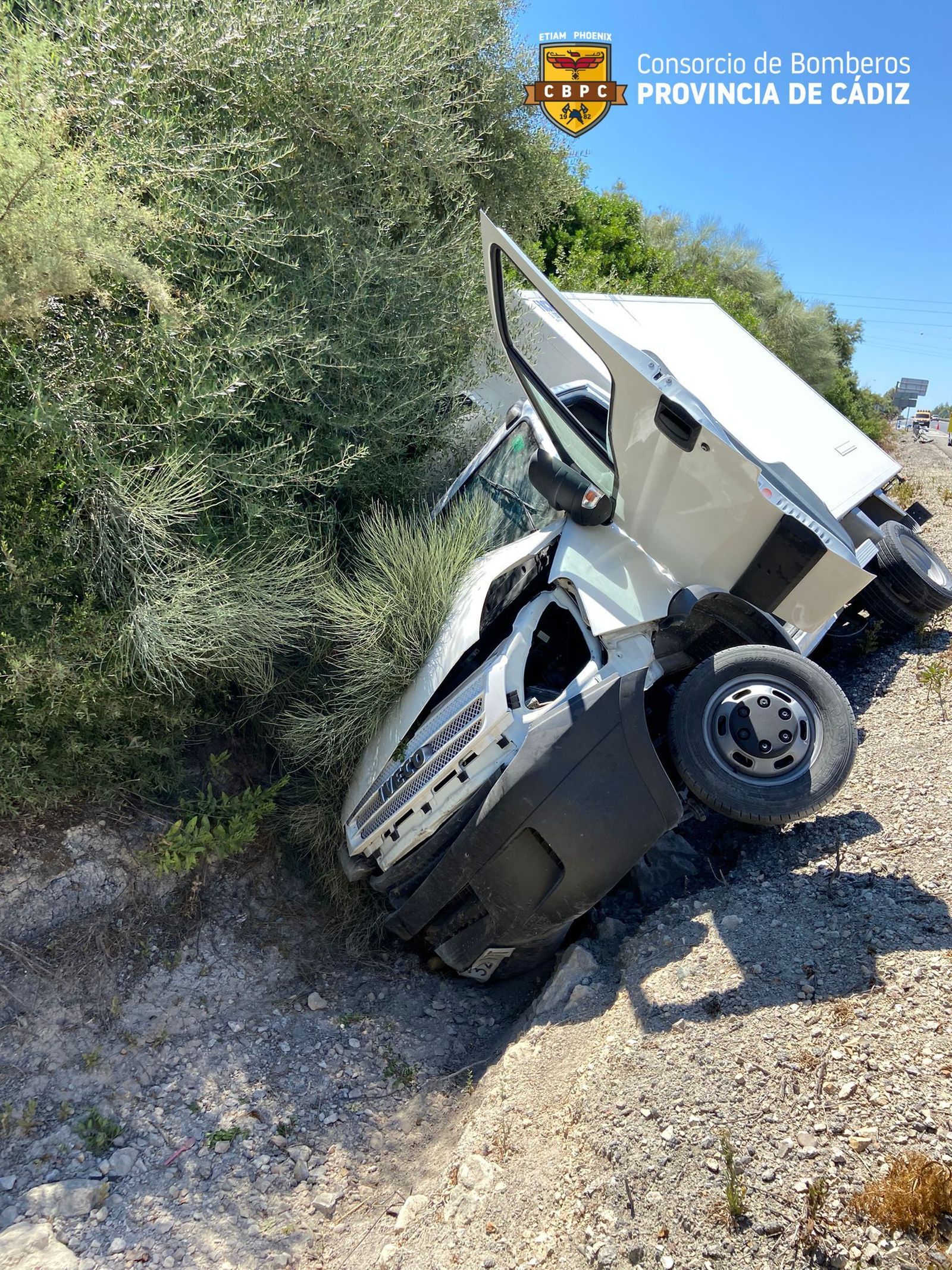 Estado en el que ha quedado la furgoneta accidentada.