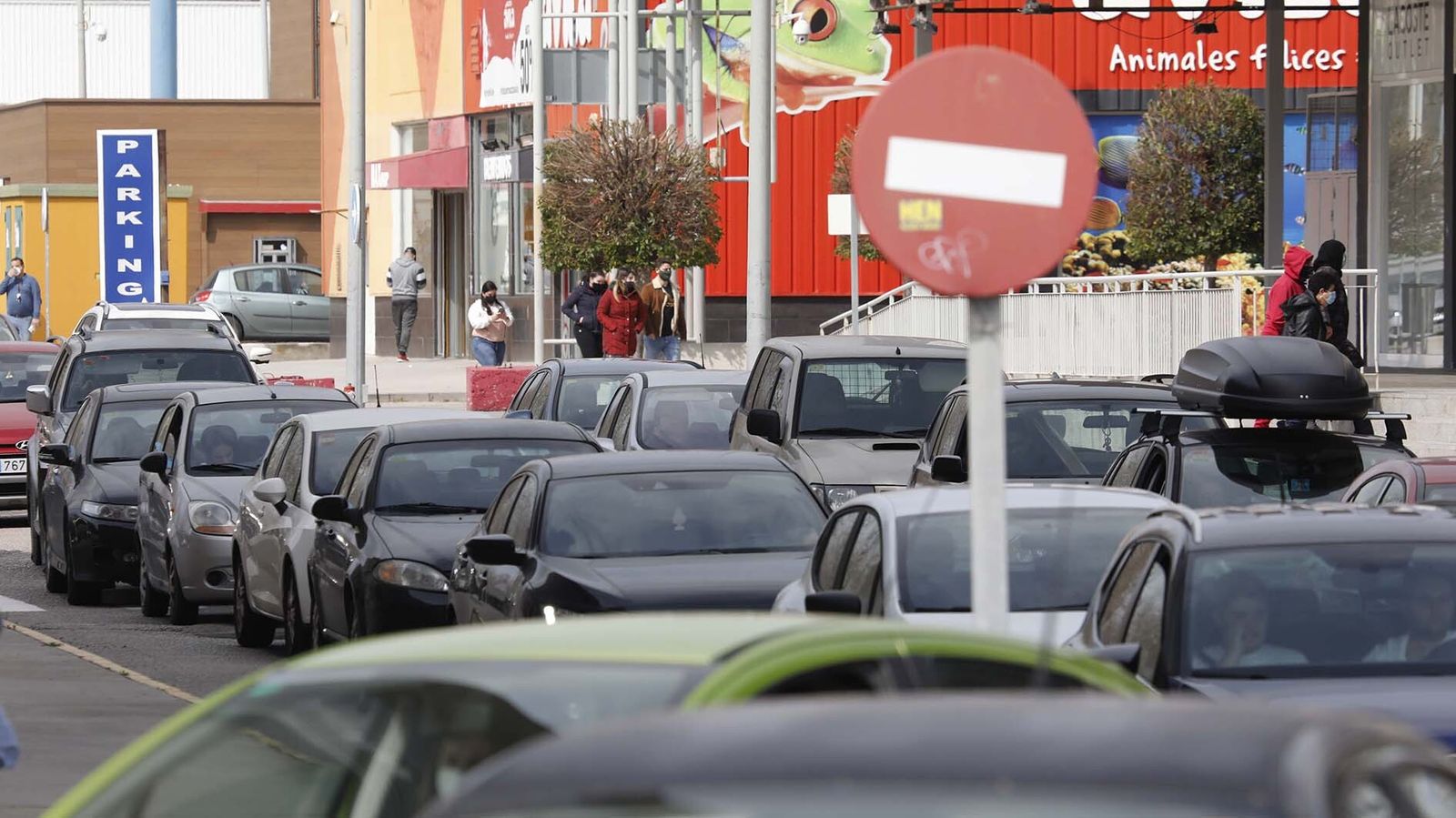Las fotos del polígono de Palmones, tras el levantamiento del cierre  perimetral de Algeciras y Castellar