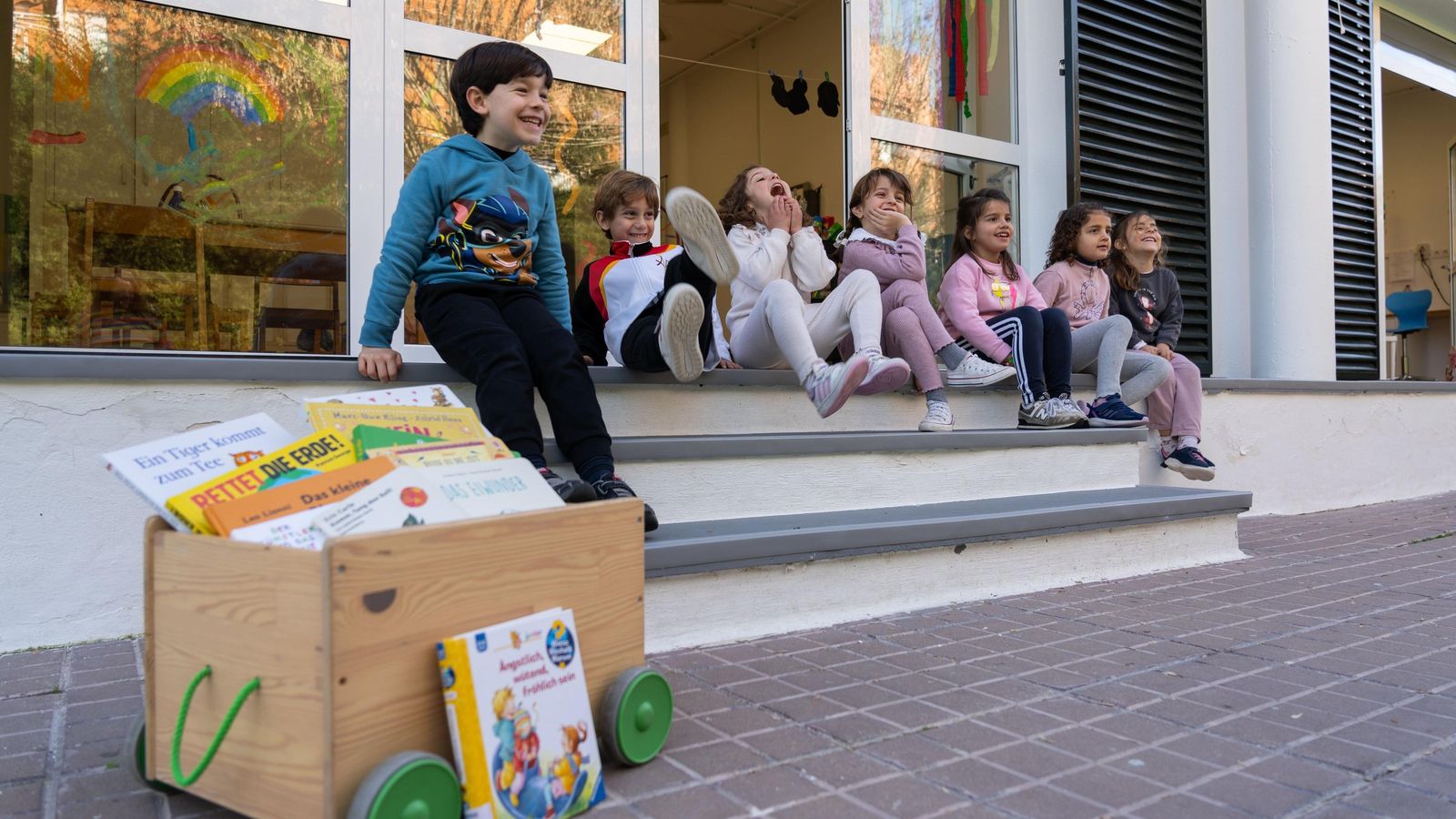 Los más pequeños crecen en este centro en un ambiente vibrante y acogedor.