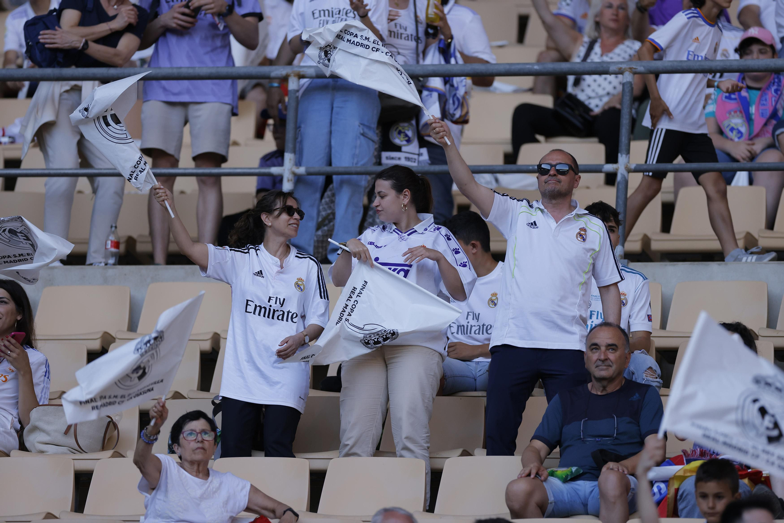 Búscate en las fotos de la final de la Copa del Rey entre el Madrid y el Osasuna