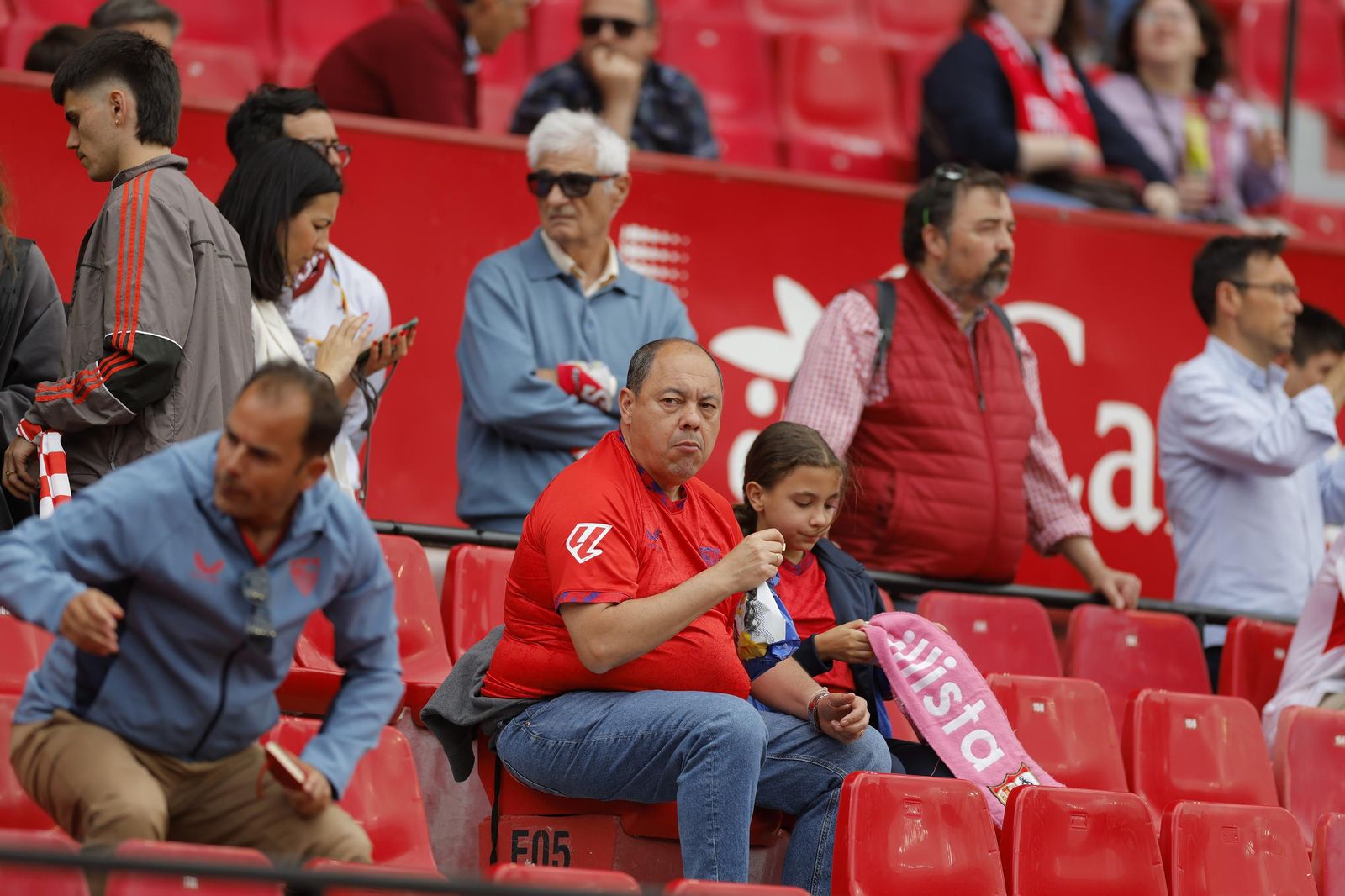 Búscate en las fotos del Sevilla FC - Leganés