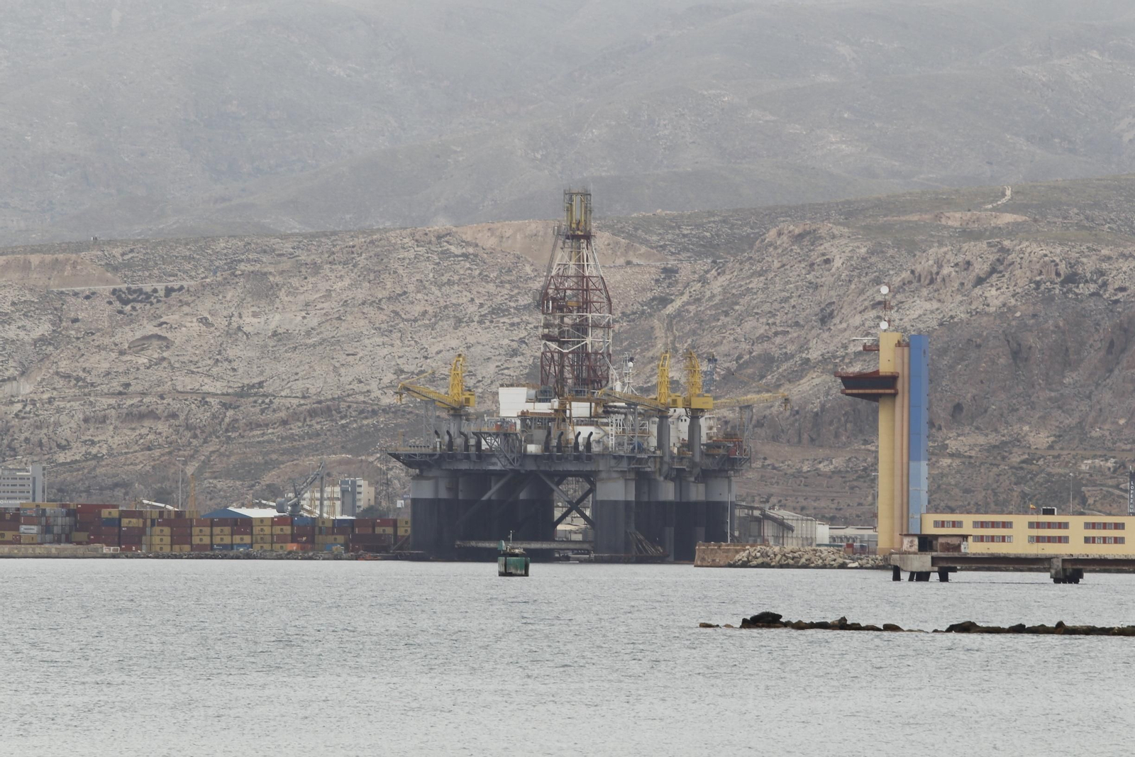 Fotogalería 'Almería, desierta en sábado'. Coronavirus-COVID-19