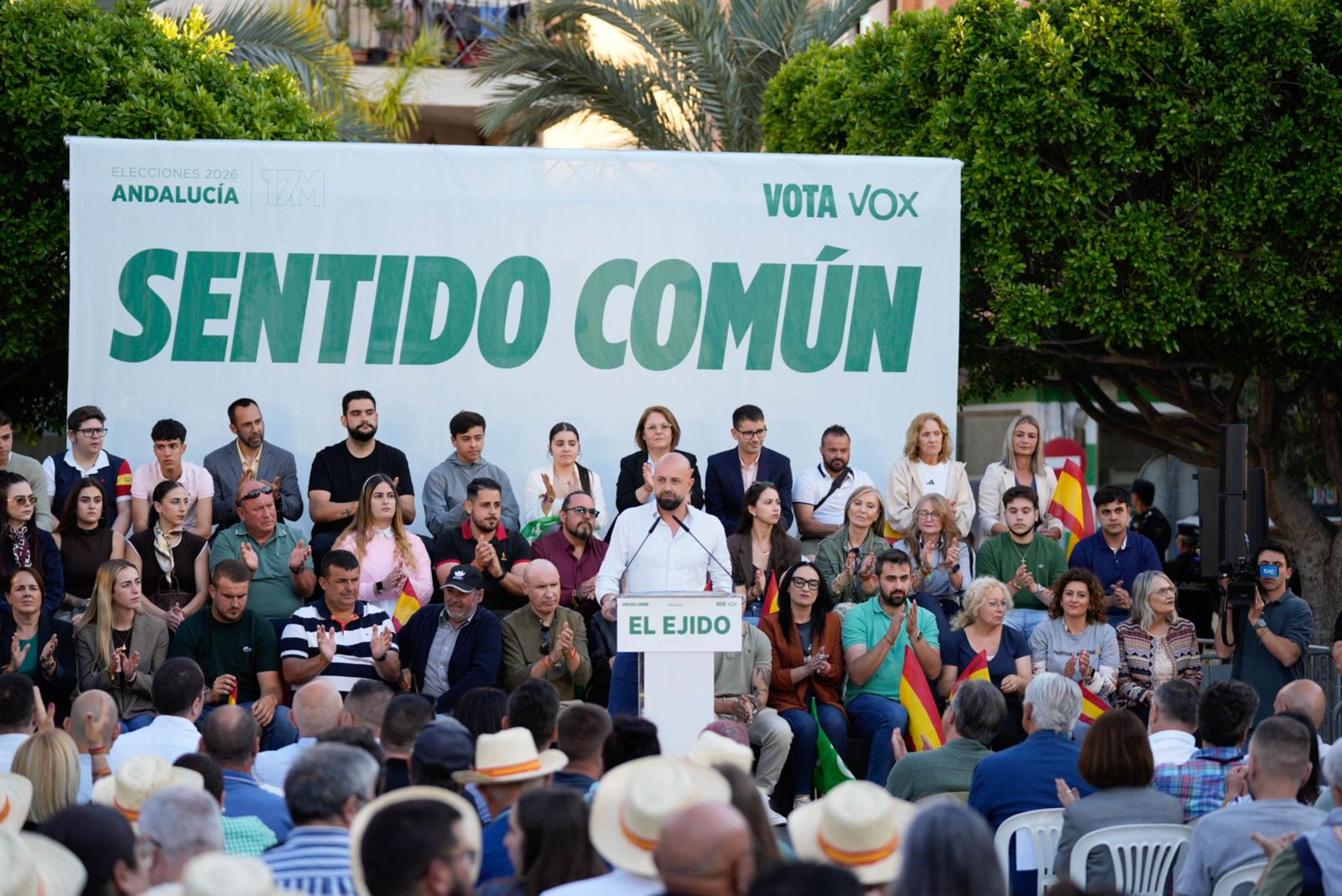 Las imágenes del acto público de Vox con Santiago Abascal en El Ejido