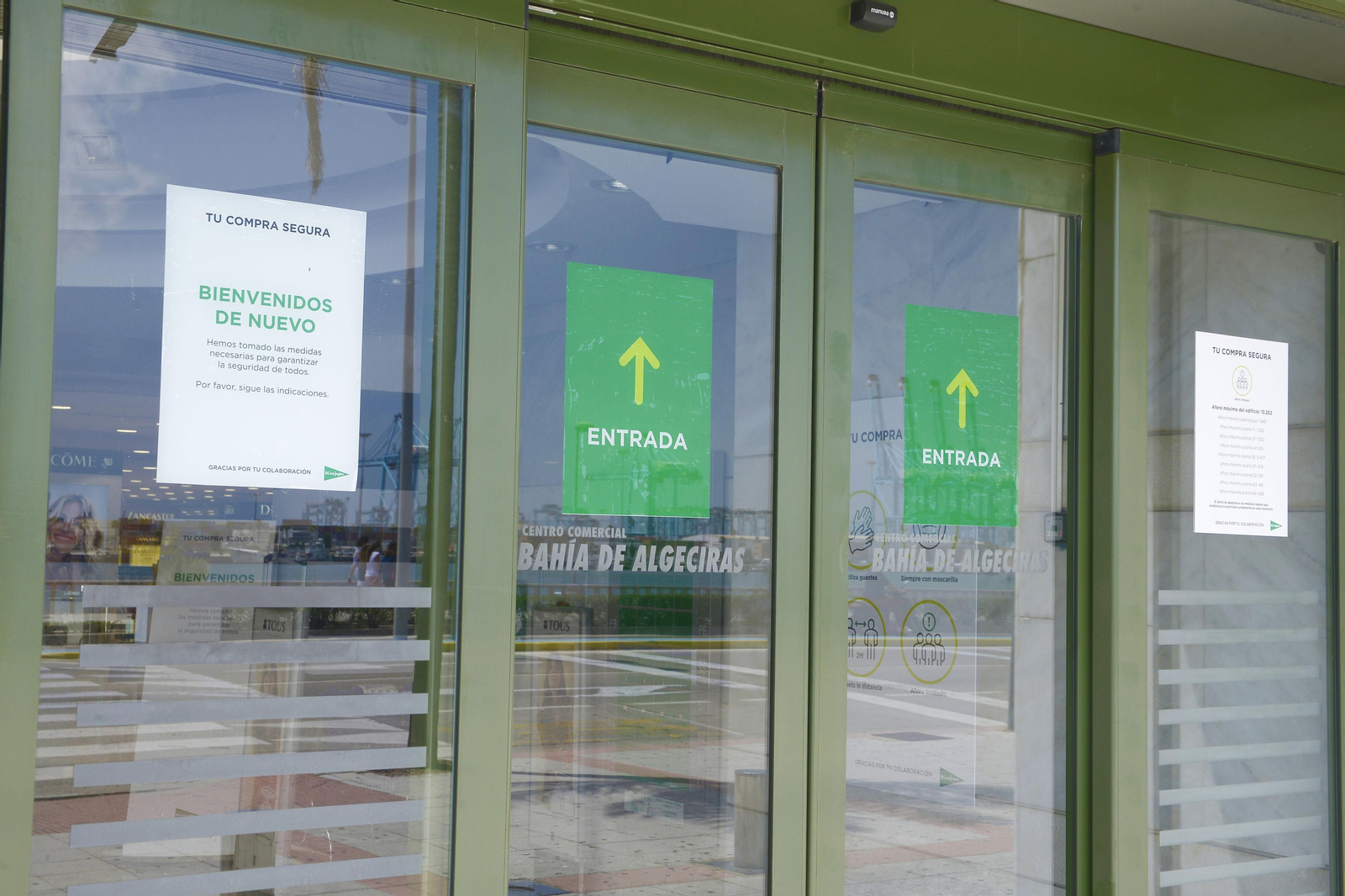 Fotos de los centros comerciales de Algeciras al inicio dela fase 2