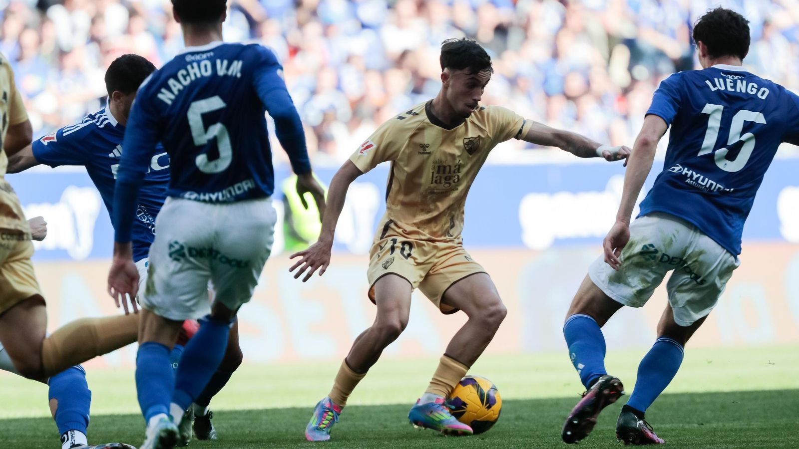 El Real Oviedo-Málaga CF, en fotos