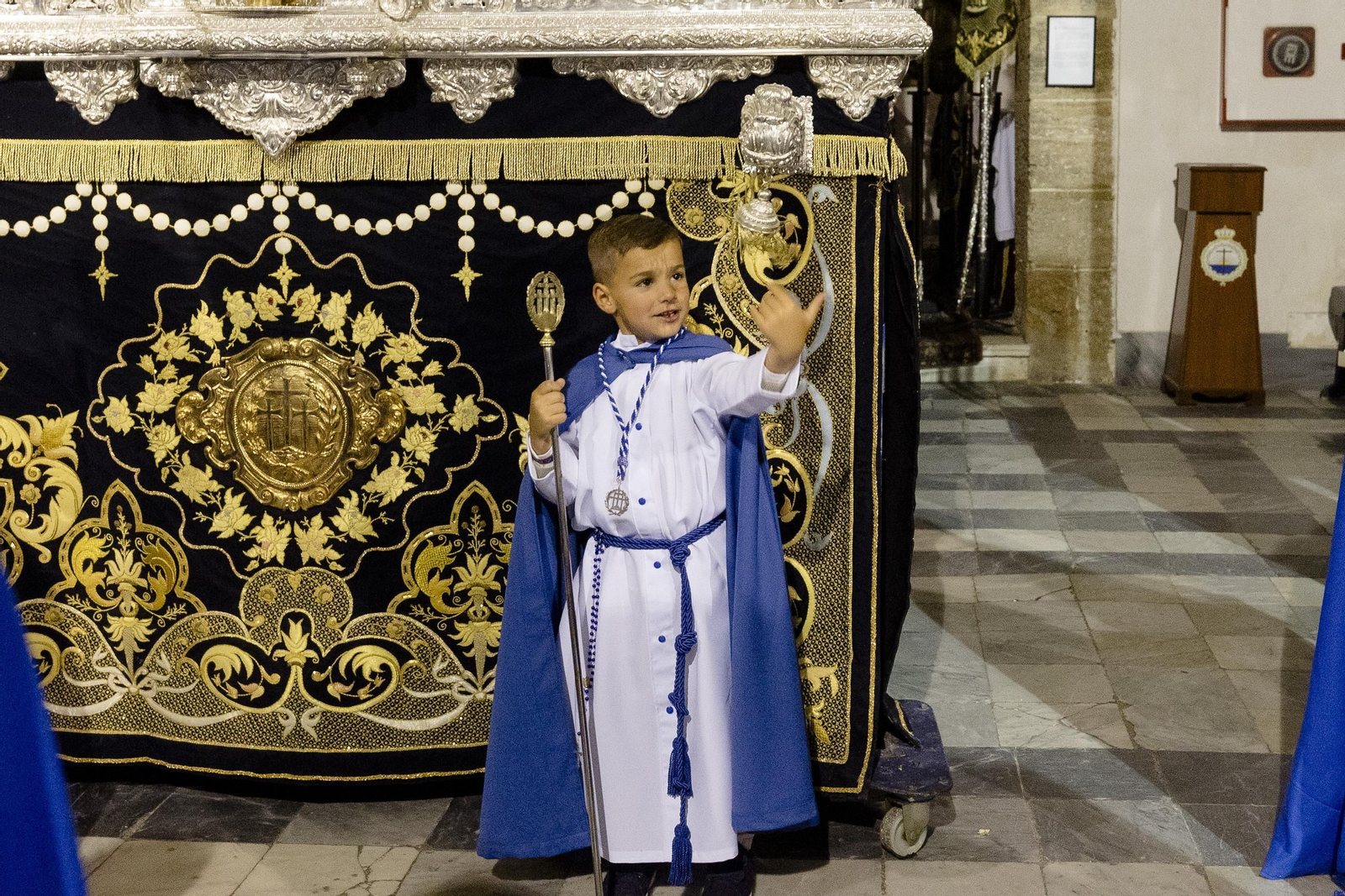 Imágenes de la salida del Perdón en la Semana Santa de Cádiz 2025