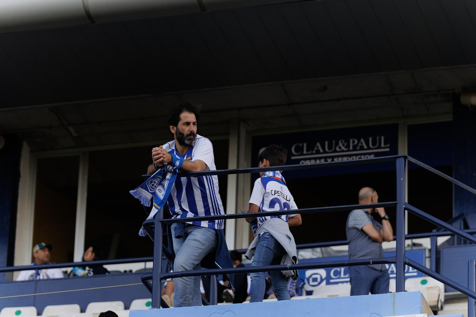 Las mejores imágenes de la afición del Recre en el partido contra la Segoviana