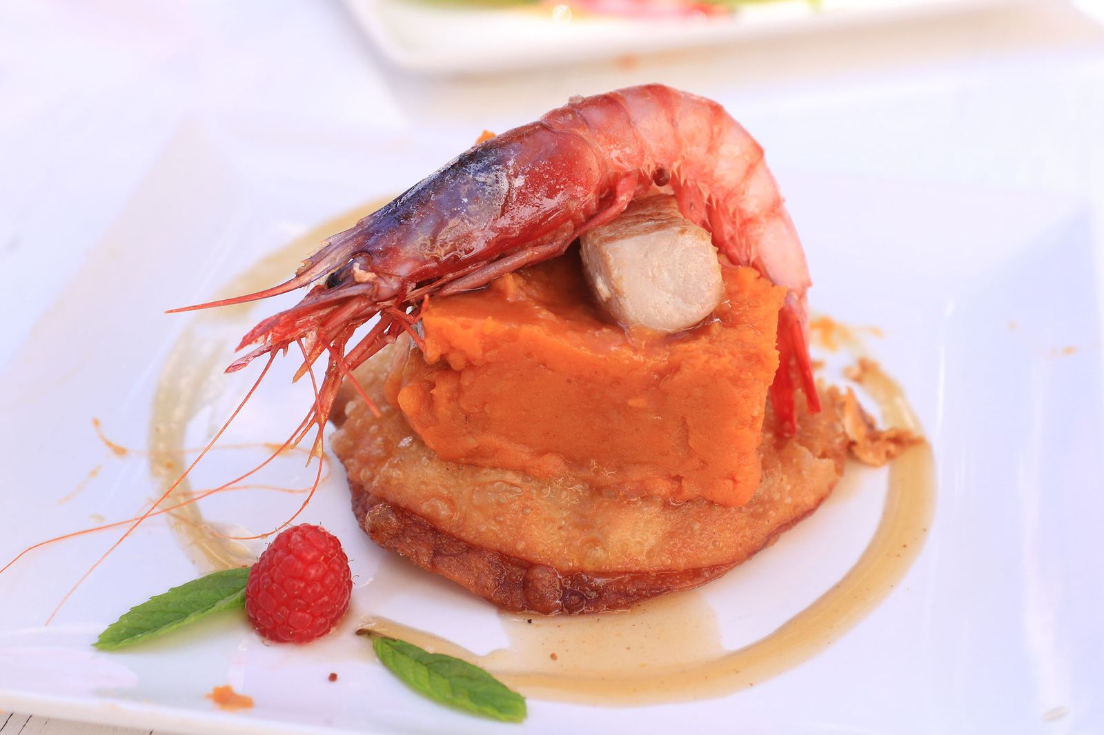 Garrucha llena sus bares con la VI Ruta de la Tapa