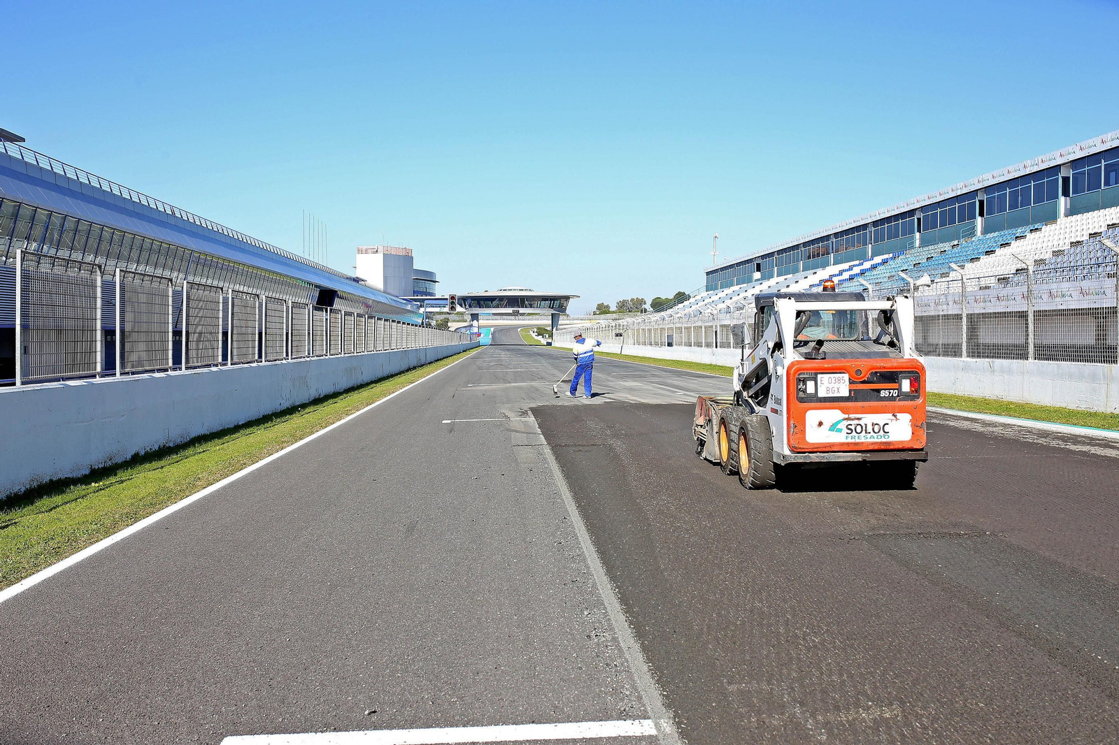 Comienza el reasfaltado del circuito de velocidad de Jerez