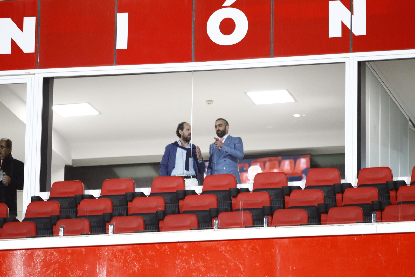 Búscate en las fotos de público del partido U.D. Almería-S.D. Huesca