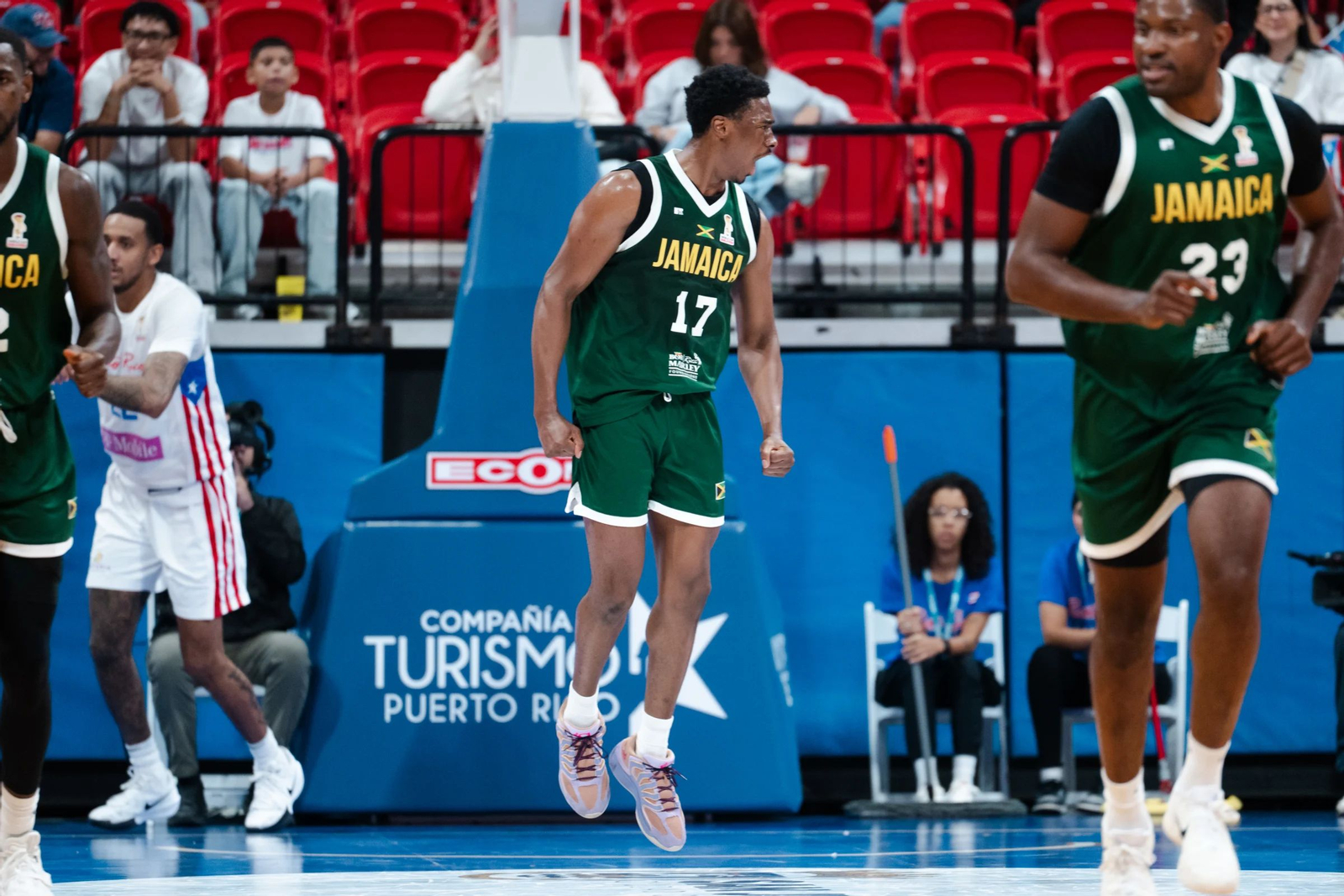 Audige, con Jamaica.