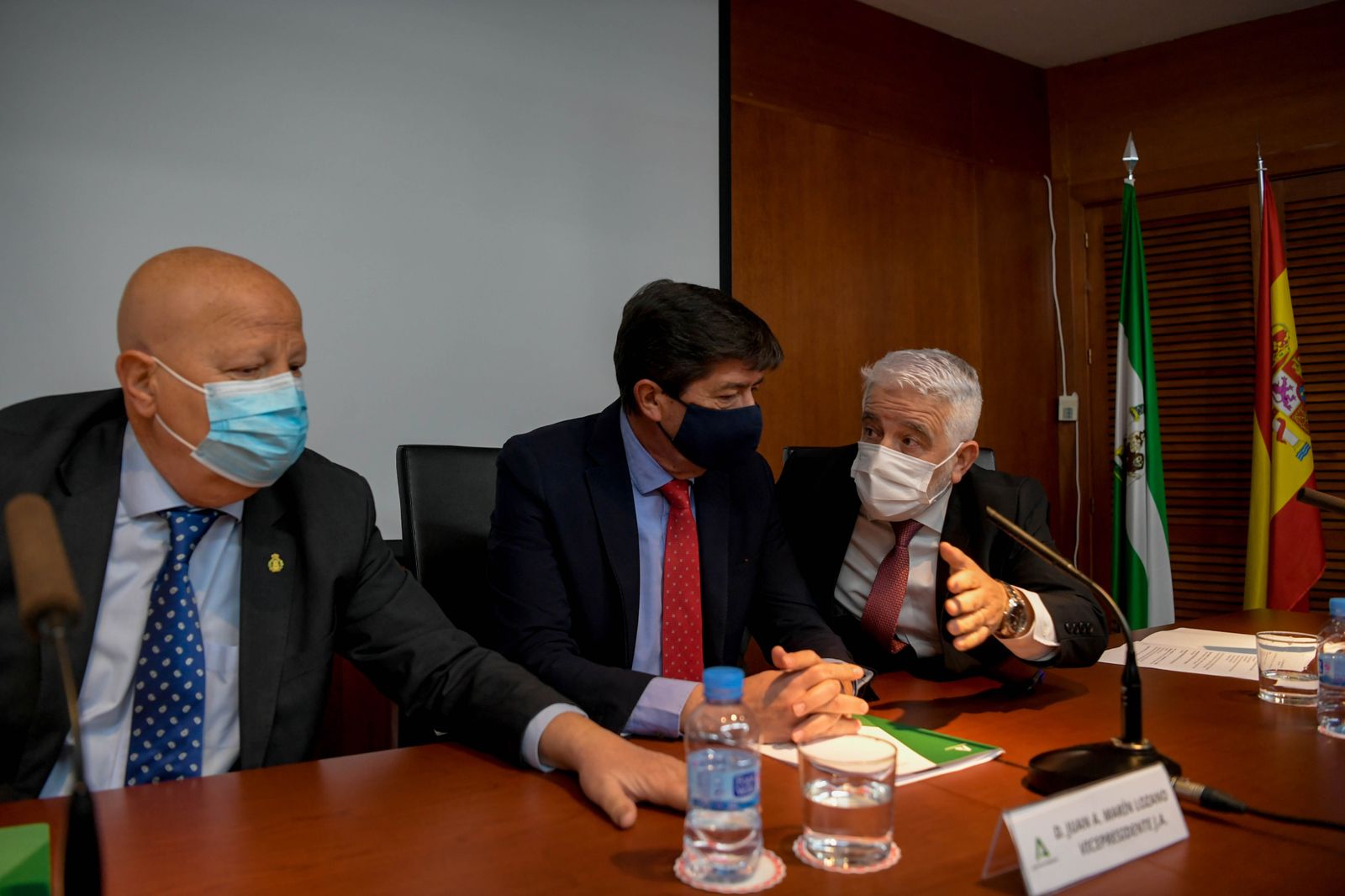 Javier Imbroda, Juan Marín y José Antonio Funes.