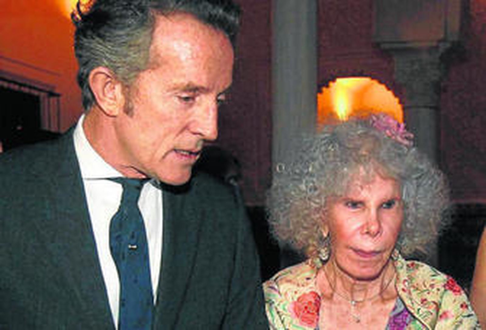 Doña Cayetana y Alfonso Díez celebran fin de año en Sevilla desde hace tres años.