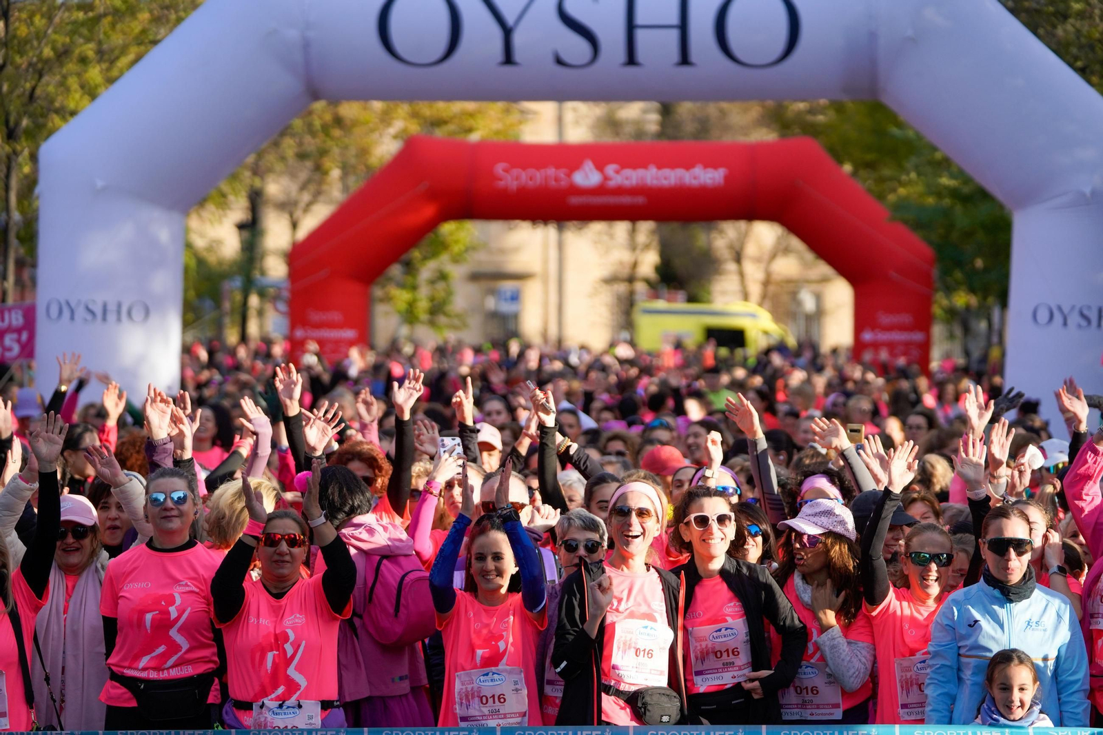 Las fotos de la Carrera de la Mujer en Sevilla