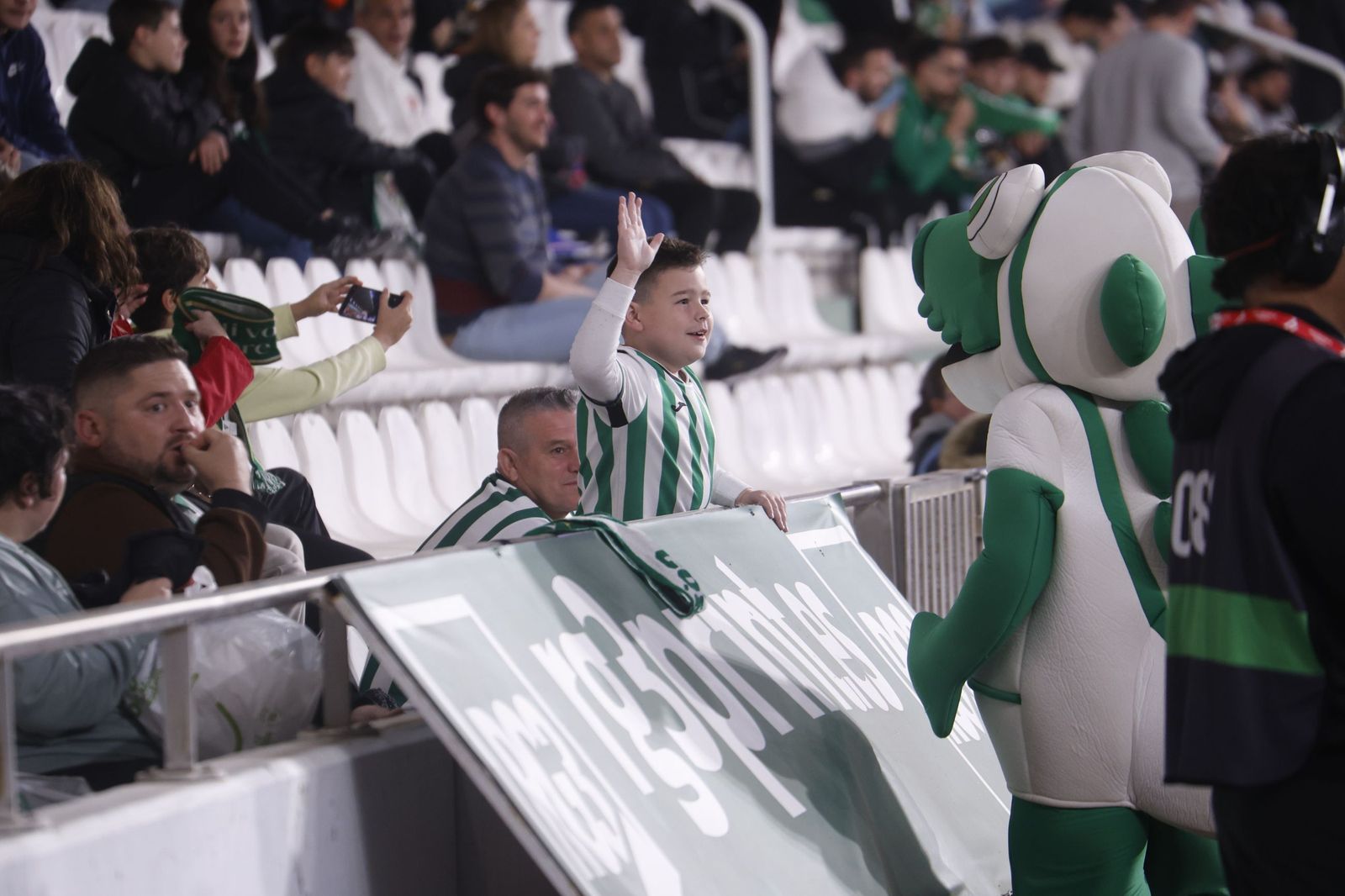 Búscate en la galería de fotos del Córdoba CF-Andorra