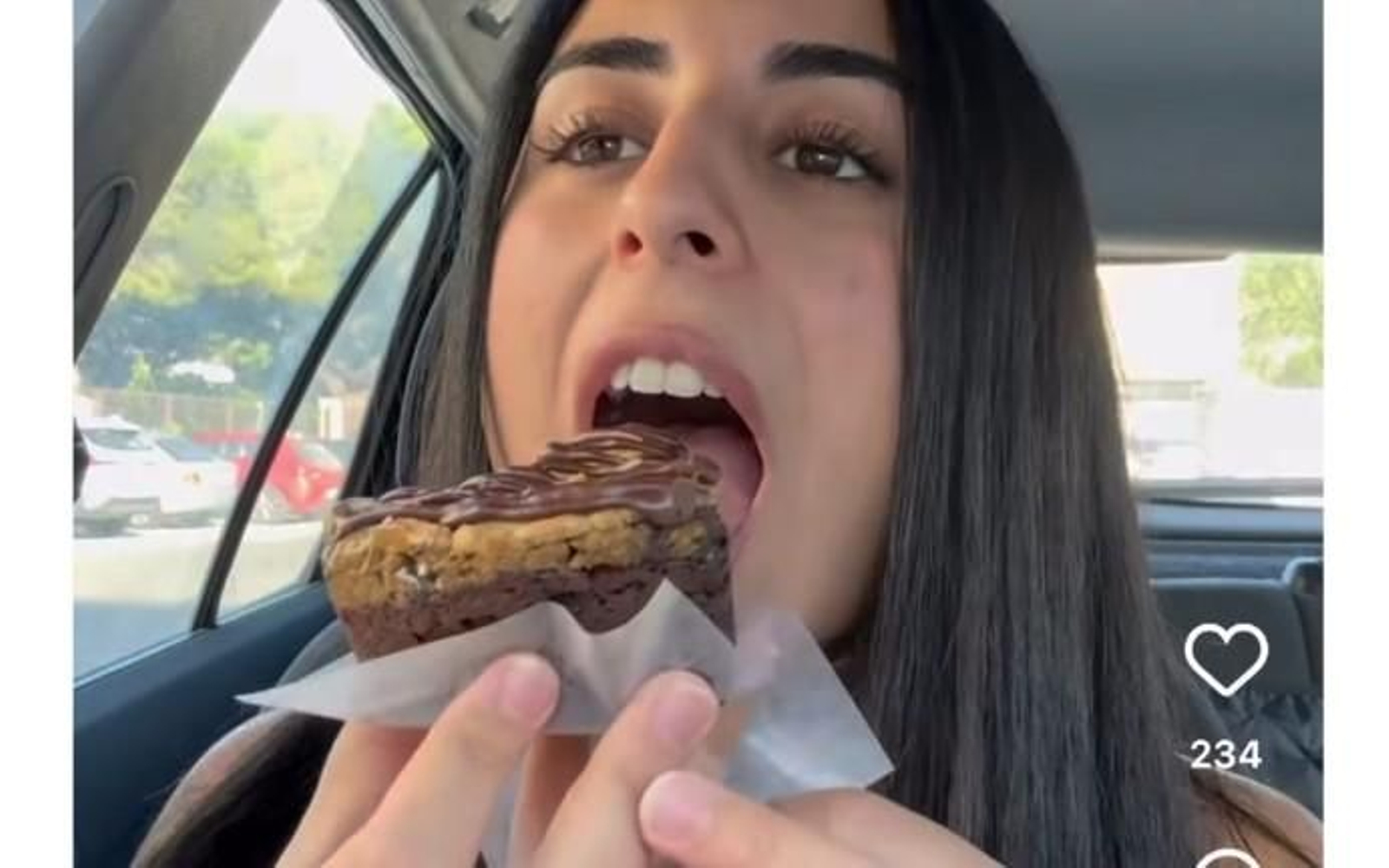 Un instante del vídeo que Sheyla Mierteran dedica a la pastelería de Jerez Dulce Armonía.