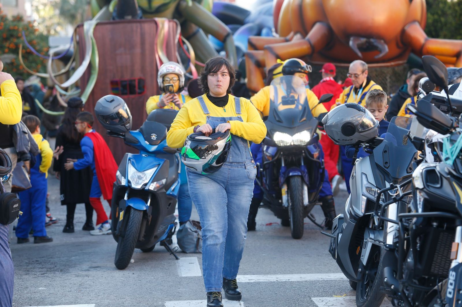 Búscate en las fotos de la cabalgata del Carnaval de Algeciras 2026