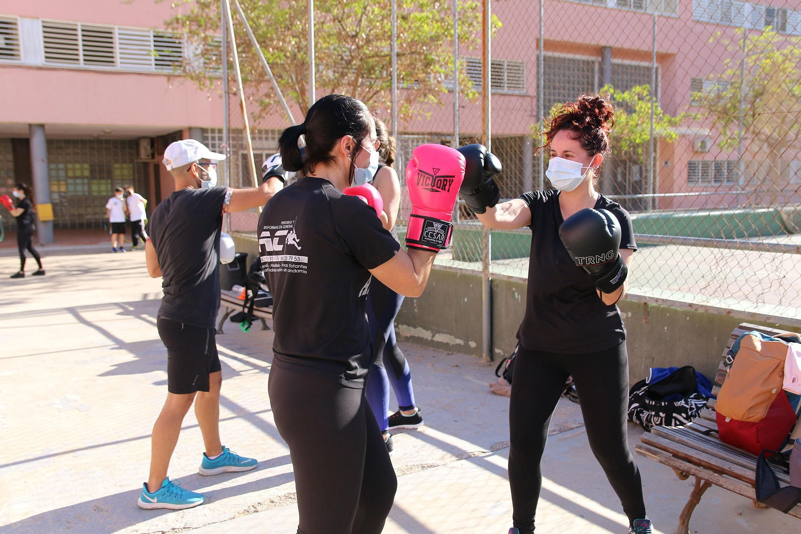 Fotogalería del entrenamiento del Almería Boxing.