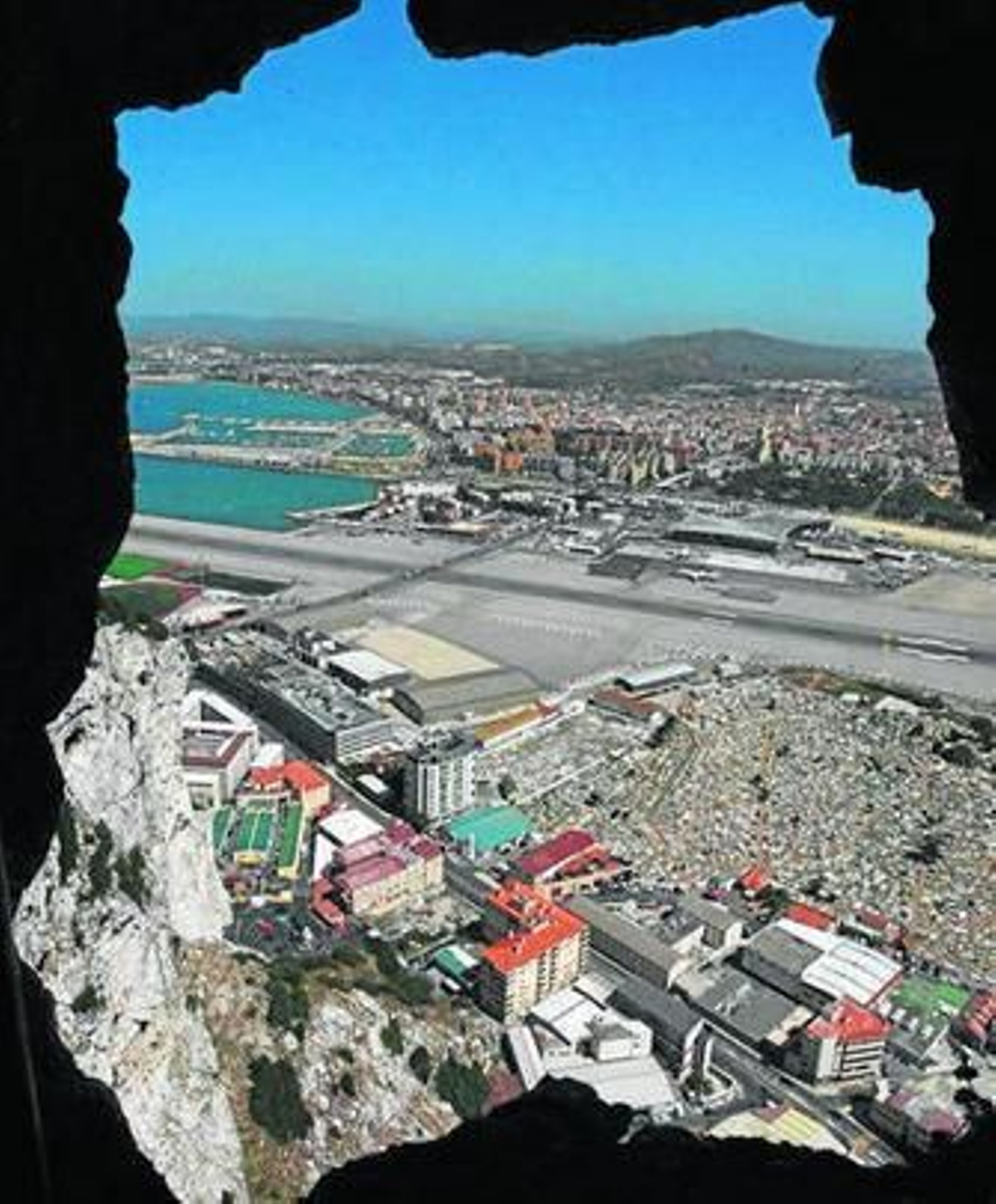 Imagen de la pista de aterrizaje, desde la Zona Alta del Peñón.
