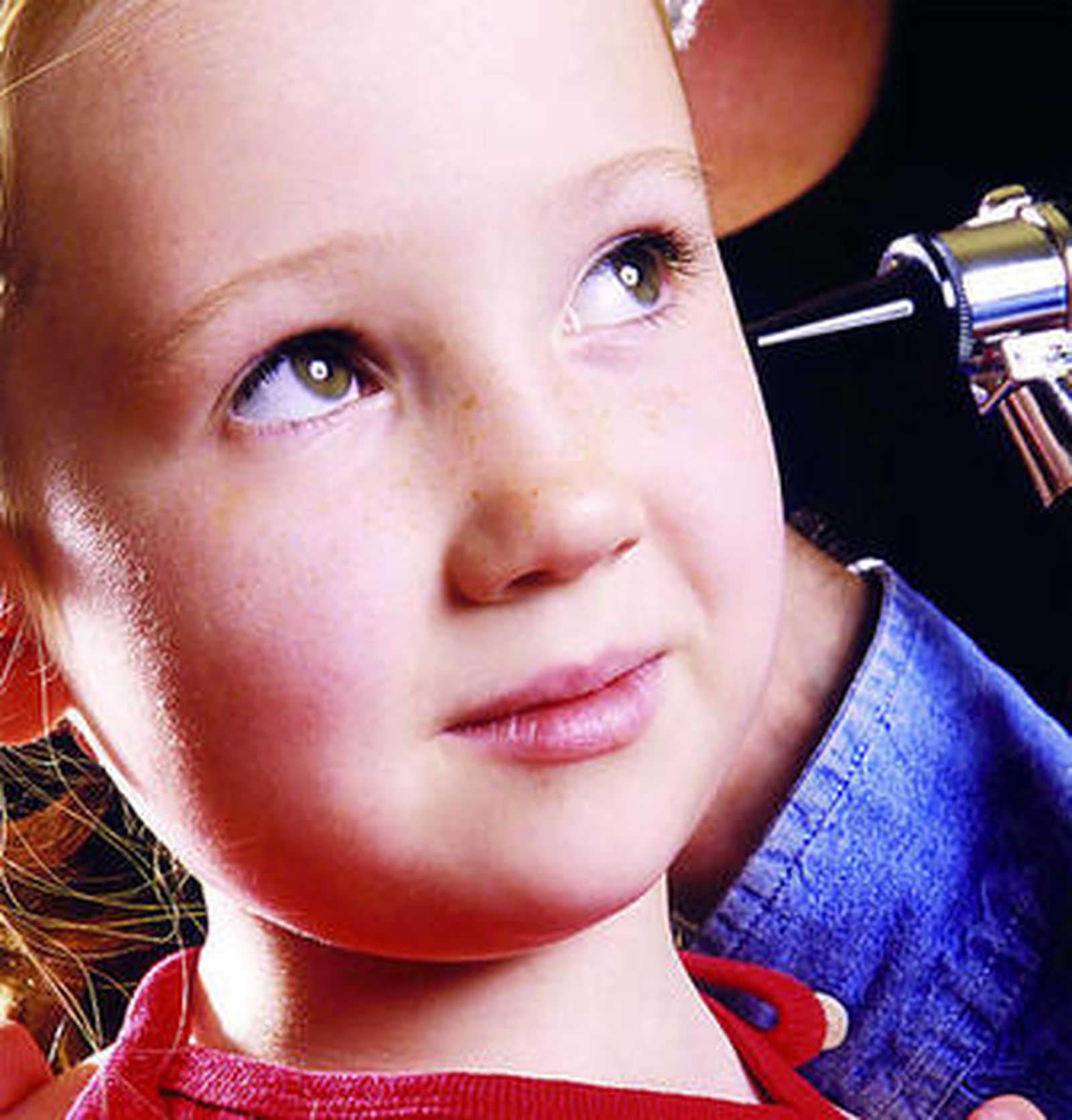 Los logopedas tratan problemas de audición, lenguaje o voz.