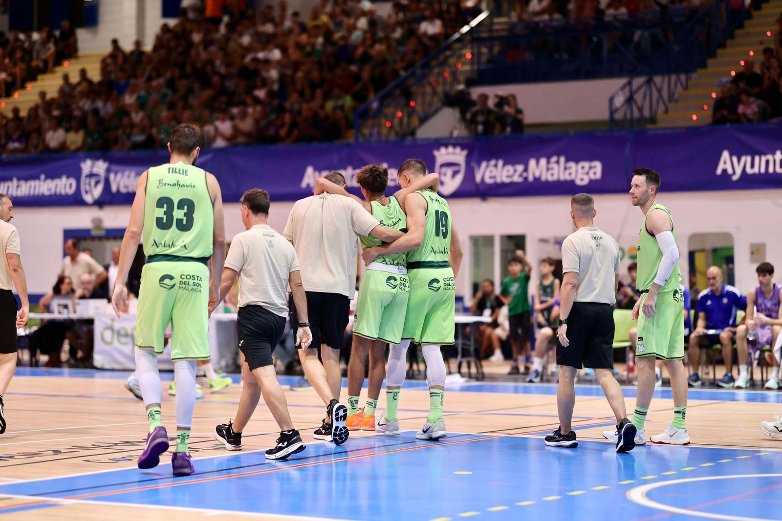 Máxima preocupación en el Unicaja por Dani Carrasco y su rodilla