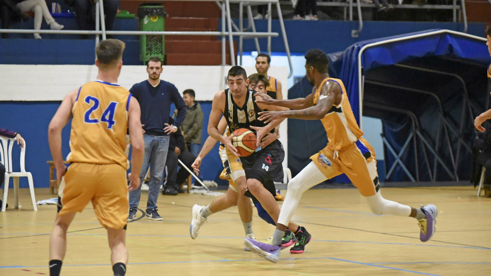 Las fotos del ULB - CB Huelva