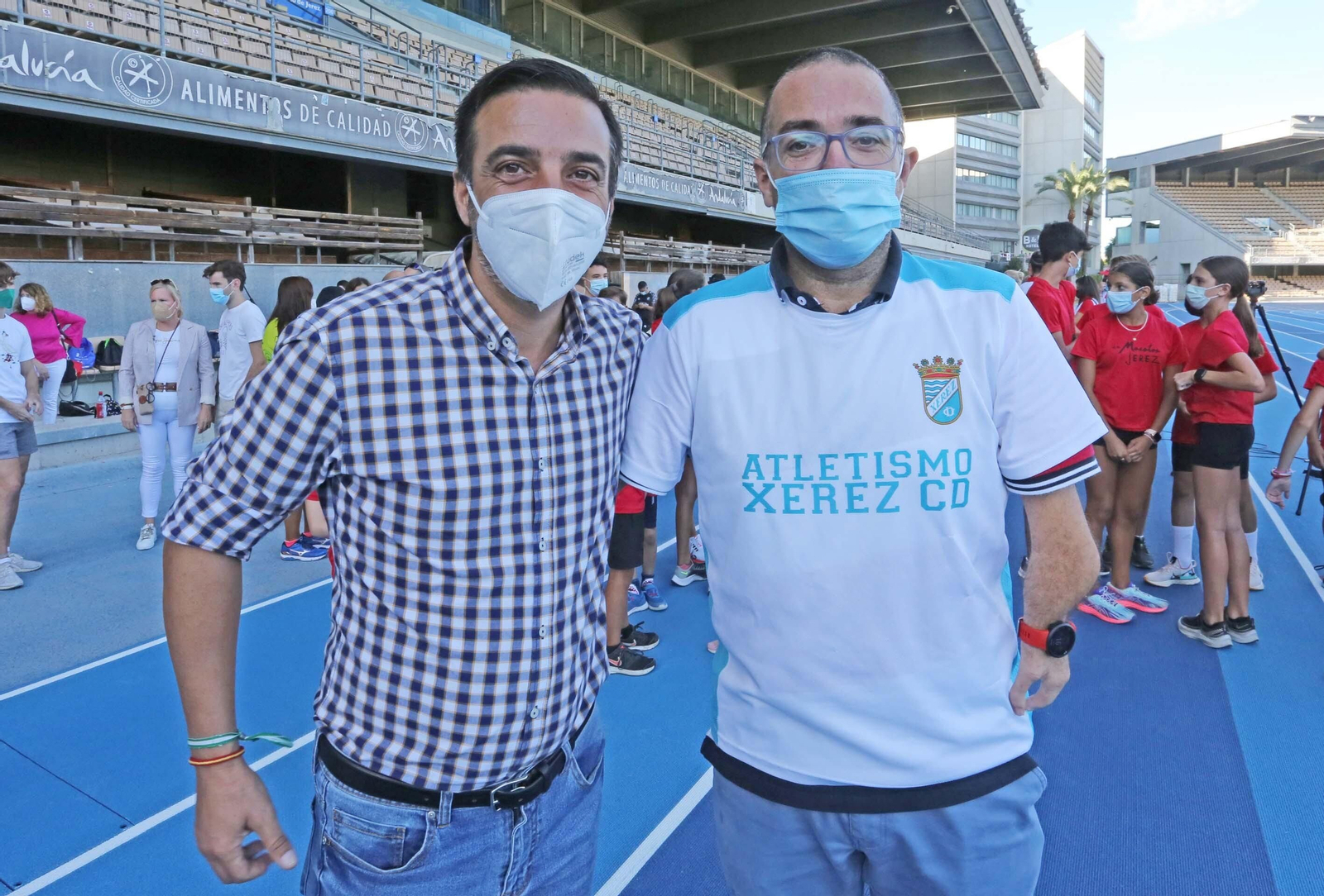 Presentación de las nuevas pistas del Estadio Chapín de Jerez