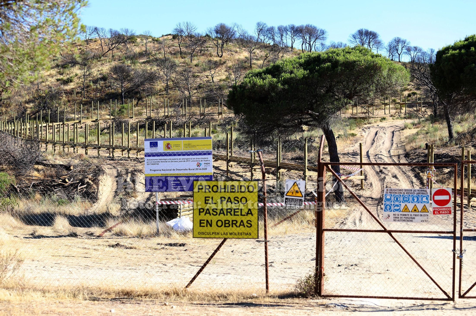 Imágenes de la nueva pasarela de Cuesta Maneli que está en construcción