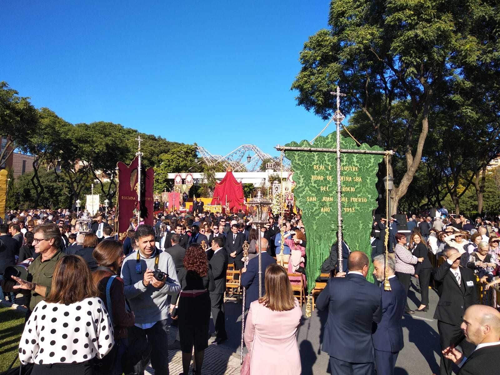 El acto central del Encuentro de Hermandades Rocieras, en imágenes