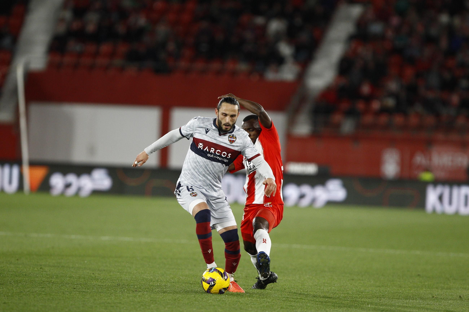Las mejores imágenes del partido U.D. Almería-Levante U.D.