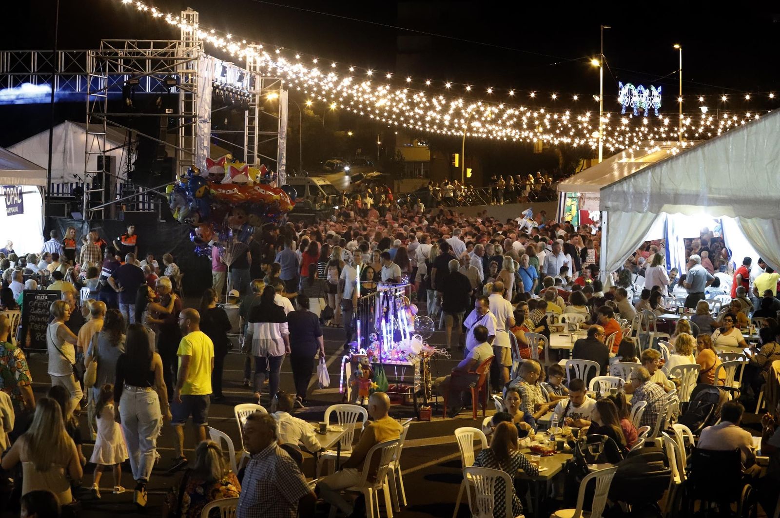 Fiestas de La Cinta 2022. Imágenes del gran ambiente en la primera noche