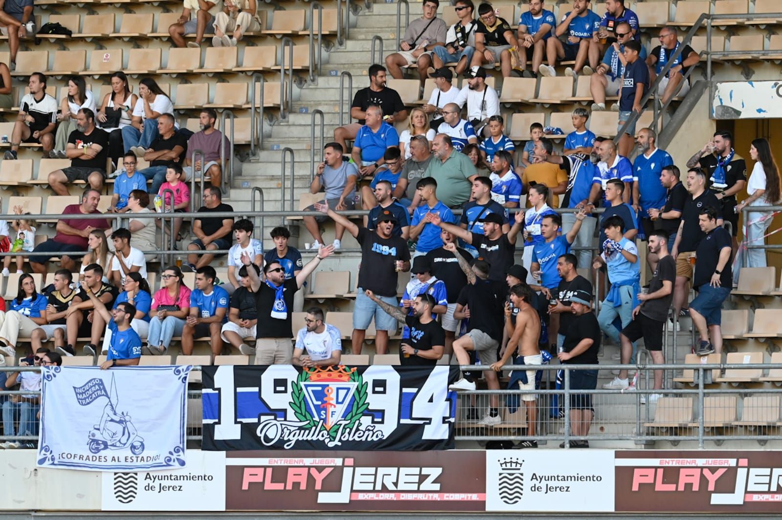 Imágenes de la victoria del Jerez Industrial frente al San Fernando 1940 en Chapín