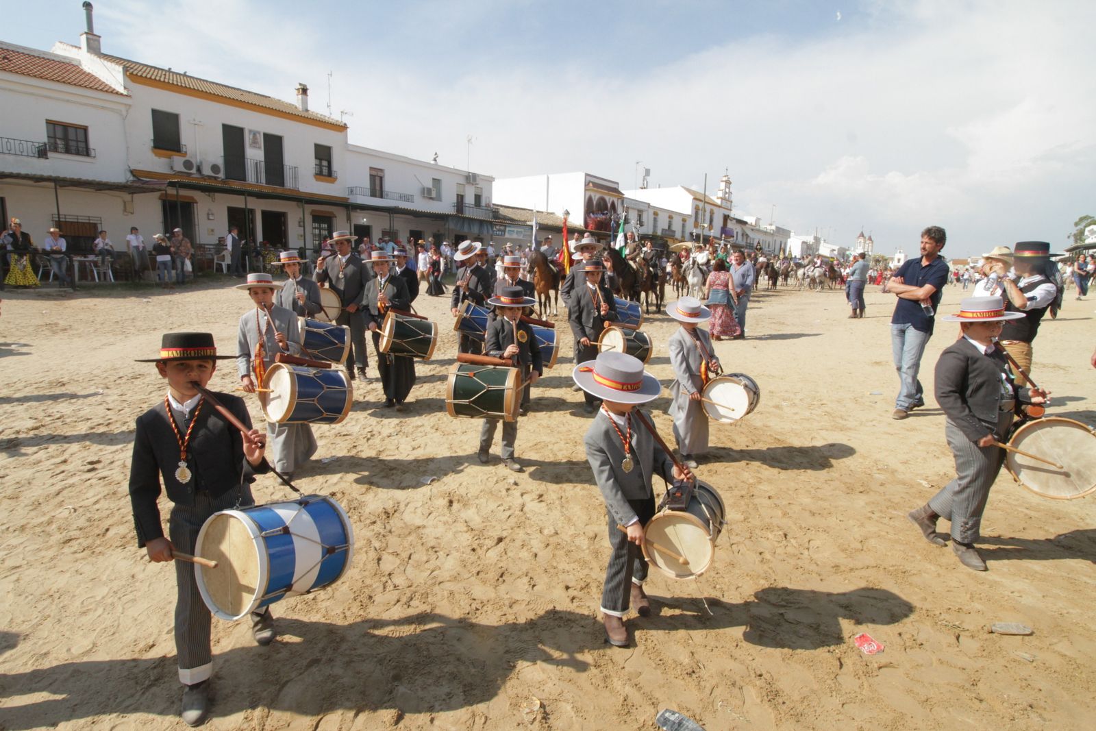 Imágenes de la presentación de la Hermandad de Emigrantes