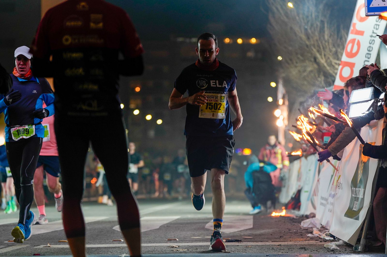 En imágenes: búscate en tu llegada a meta de la Carrera de San Antón 2026 (9)