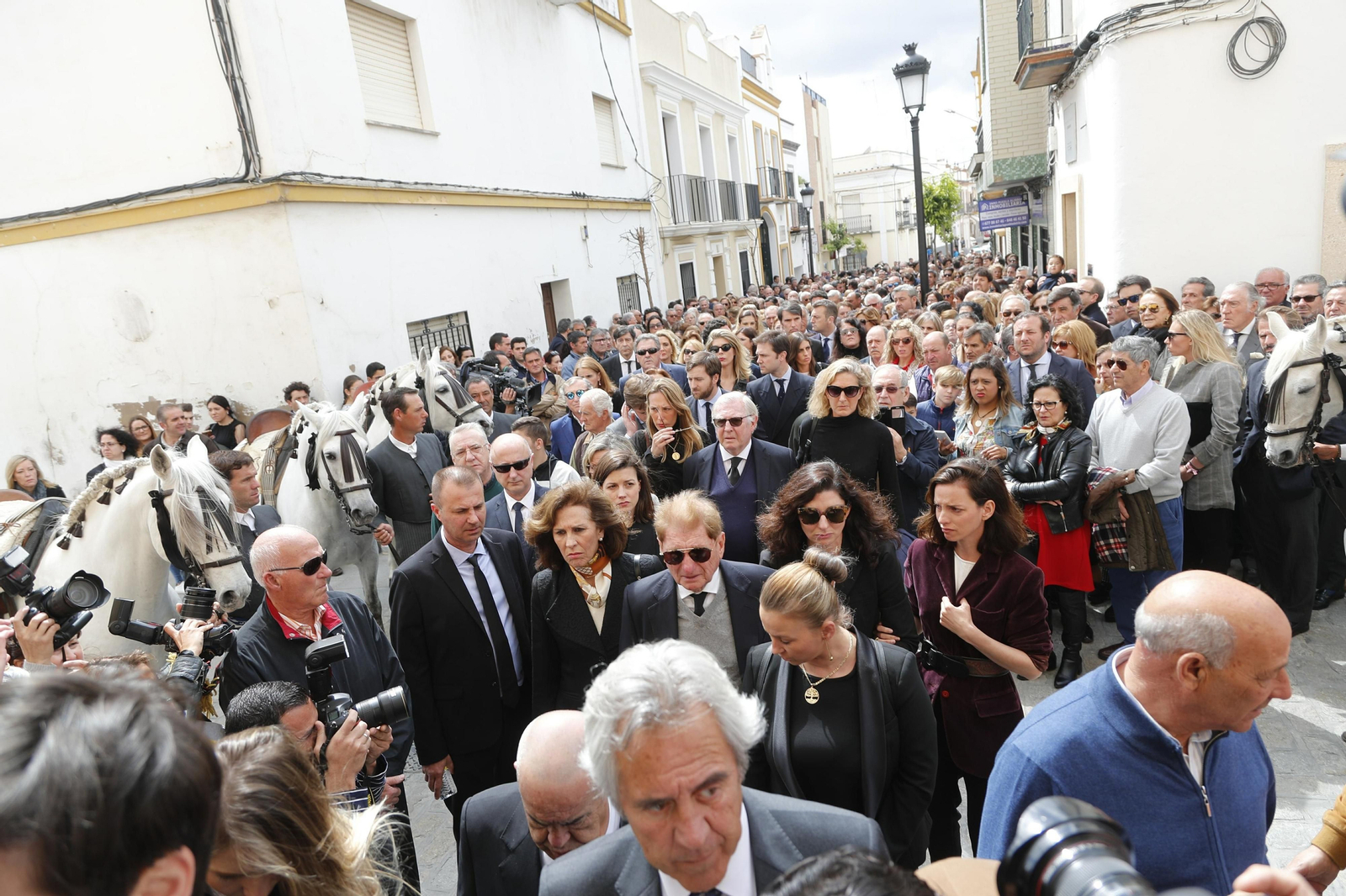 Las imágenes del funeral de Ángel Peralta