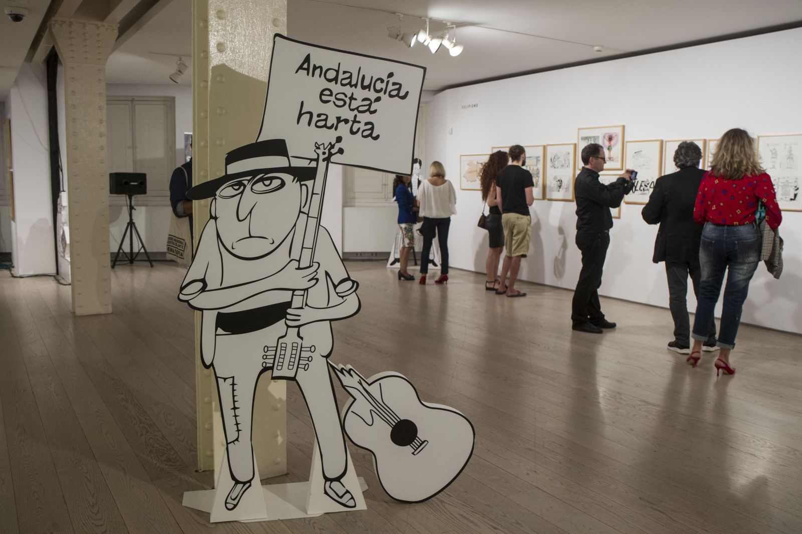 Un momento de la inauguración ayer de la muestra.