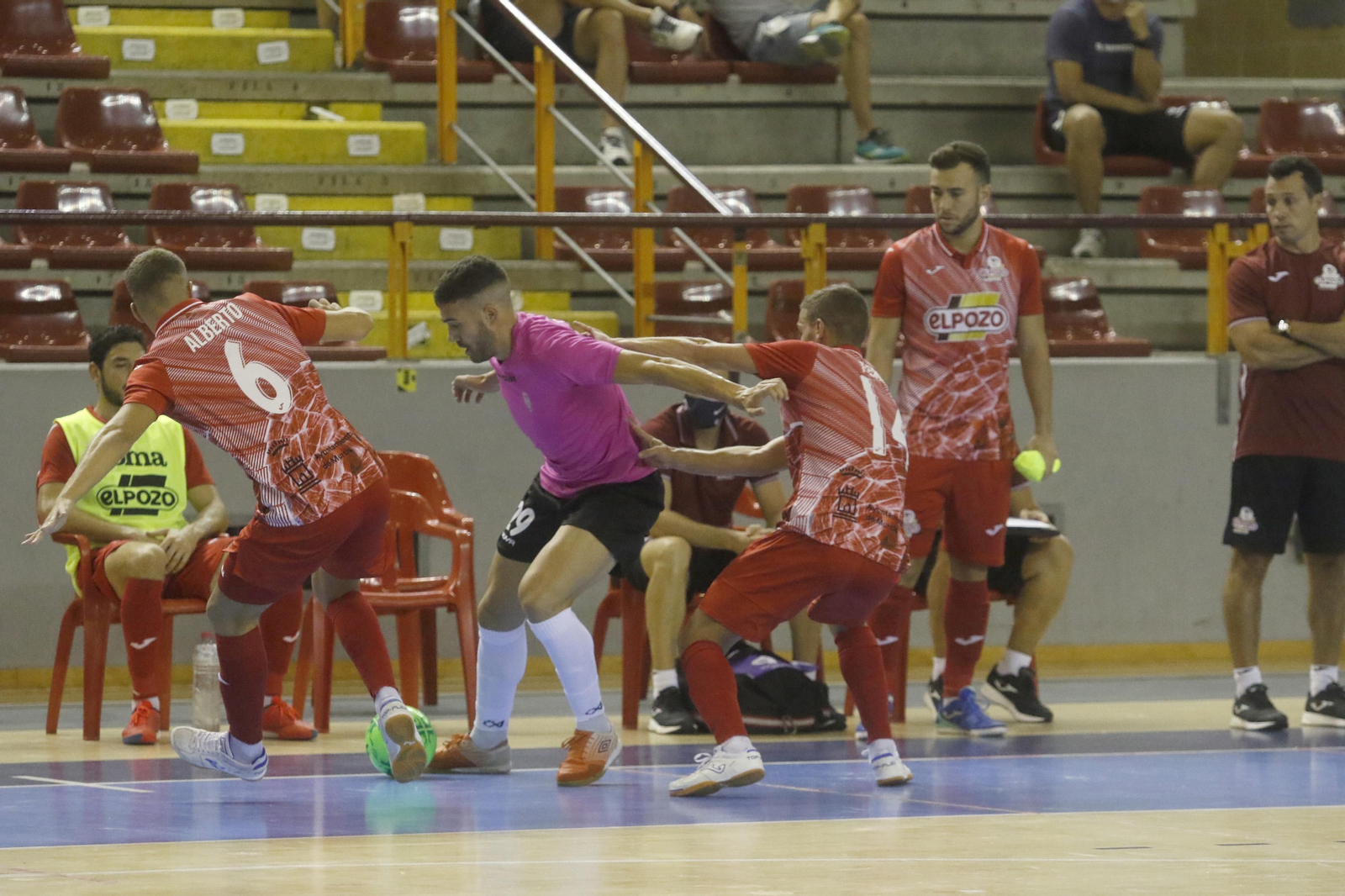 Las imágenes del amistoso entre el Córdoba Futsal y ElPozo Murcia