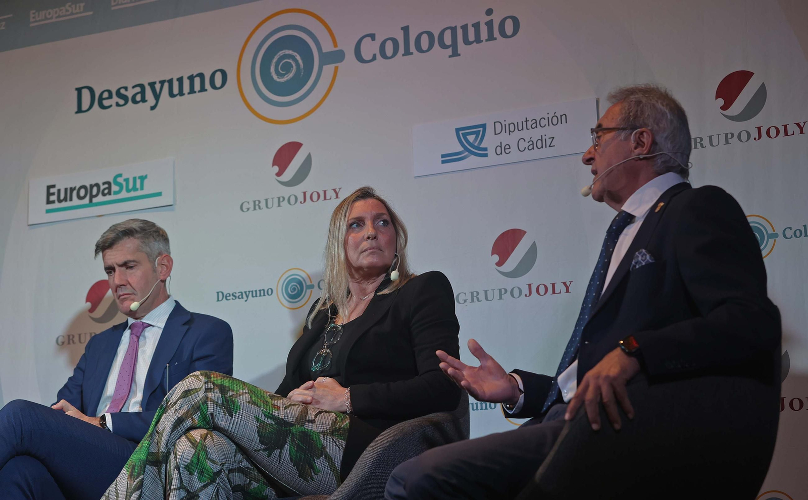 Fotos del desayuno-coloquio 'Infraestructuras: un pilar esencial para el desarrollo de la provincia' de la Diputación Provincial de Cádiz