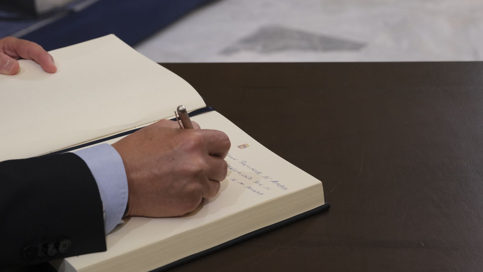 Imágenes de la visita del Consejero de Presidencia, Antonio Sanz, a la Diputación de Almería