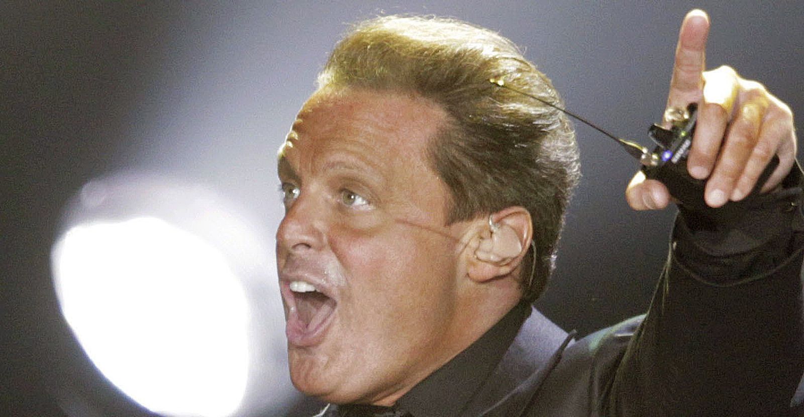 Luis Miguel.