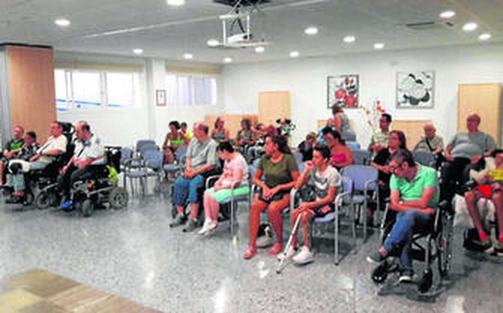 Varios de los asistentes a la jornada sobre hábitos saludables.