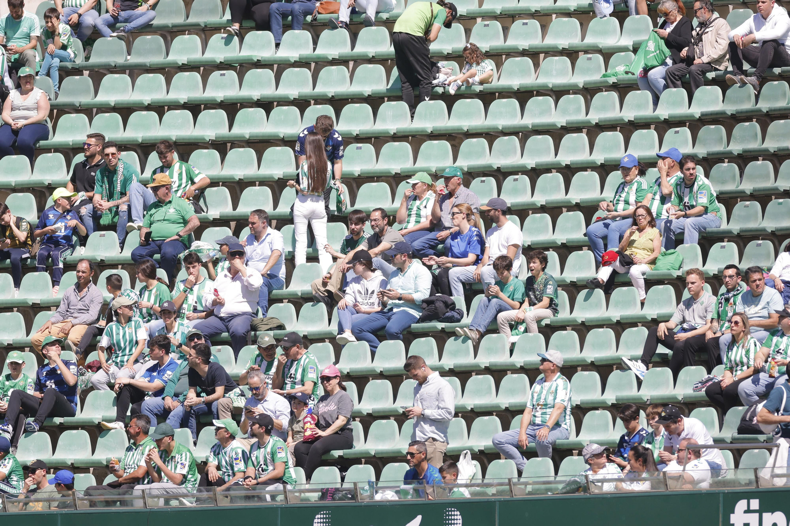 Búscate en las fotos del Betis-Mallorca